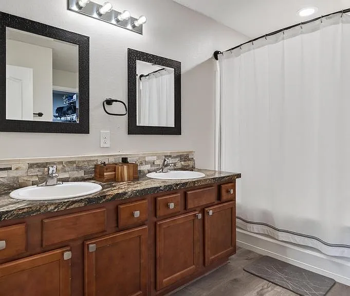 7163 Bedfordshire Ln — Photo 45