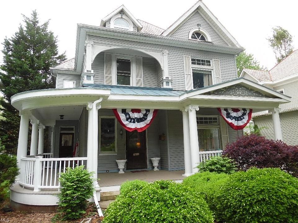 1st image of 505 3rd St