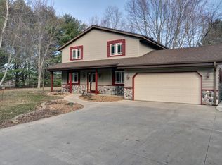 32609 Sunburst Ct, East Troy, WI 53120