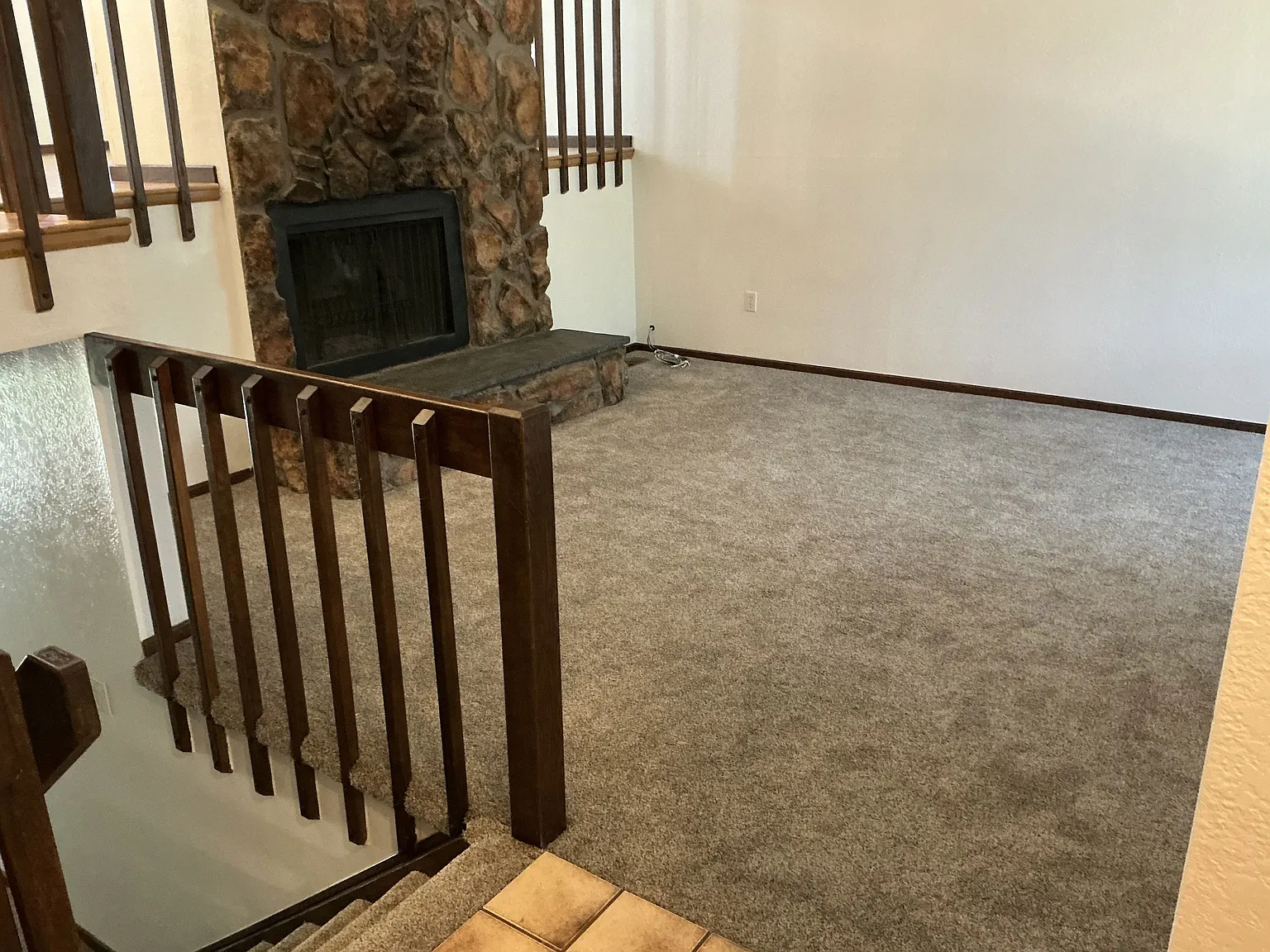 4 bed, 2478 sqft, $3,000 — Photo 3