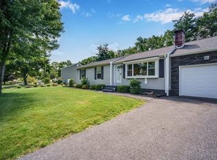 115 S Tallyho Dr, Springfield, MA 01118