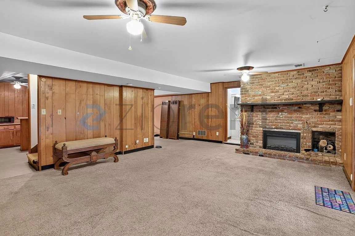 1 bed, 987 sqft, $1,000 — Photo 3
