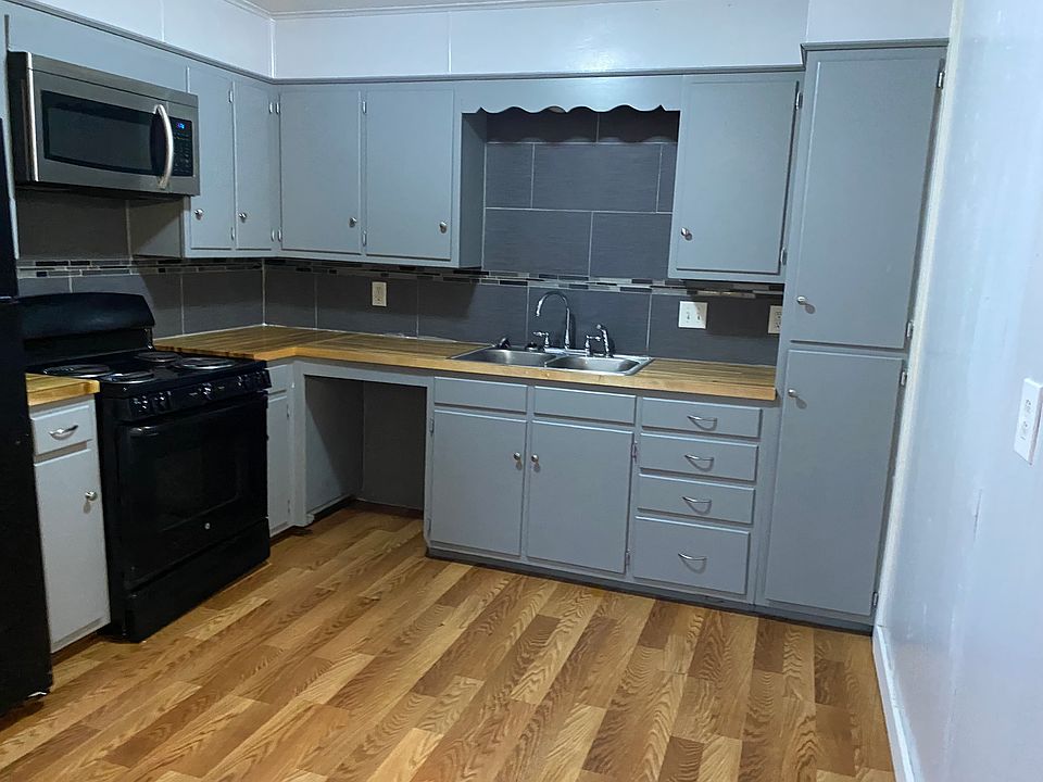 1st image of 800 W Washington St #4
