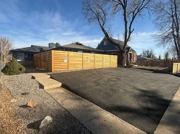 1184 Clinton St, Aurora, CO 80010