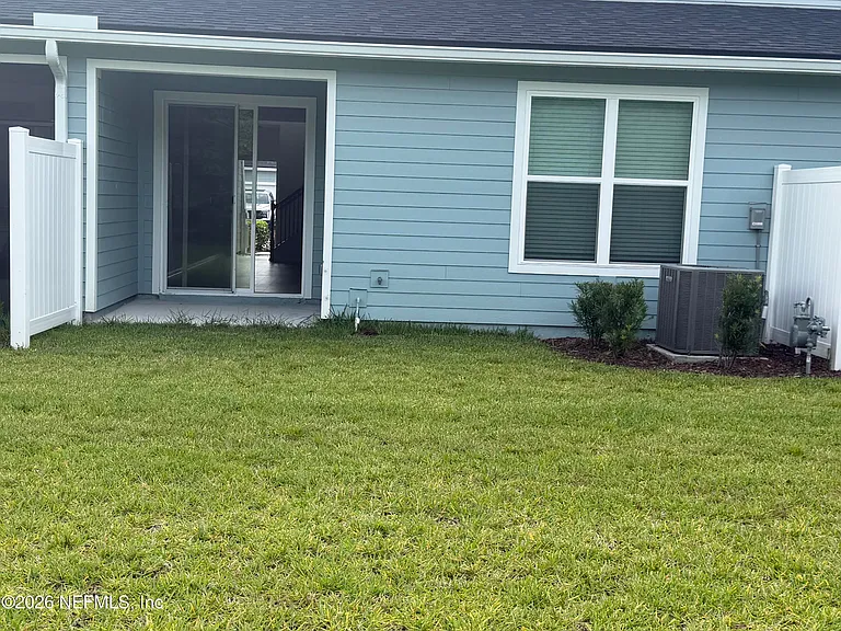 594 Cherry Elm Dr — Photo 18