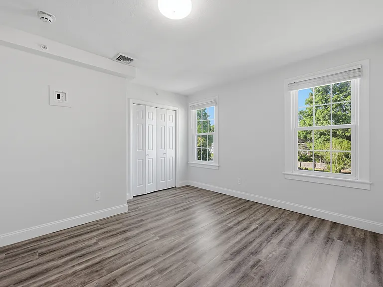 111 Laurel Ct #3 — Photo 16