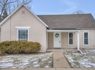 105 E Bates St, Hebron, IN 46341