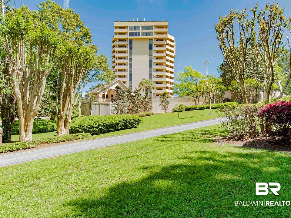 1st image of 100 Tower Dr #1D