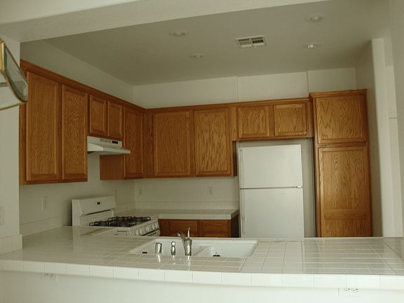 3rd image of 5866 Lustrous Ct