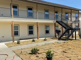 1620 W Swan St, Stephenville, TX 76401
