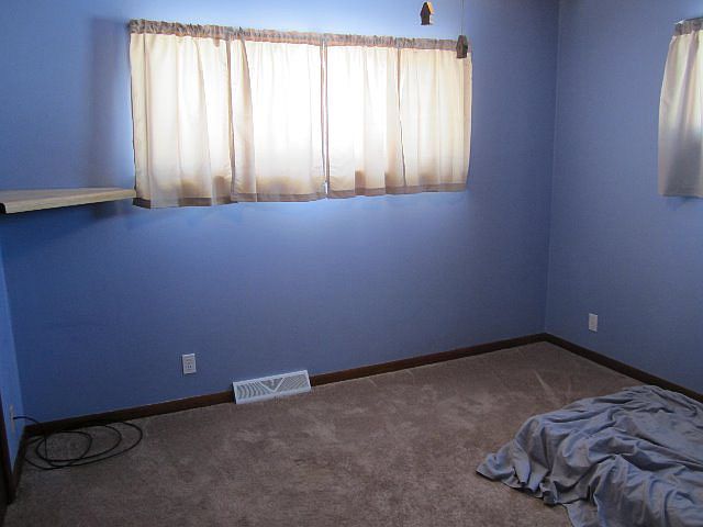 1st image of 218 S Sunnyside St