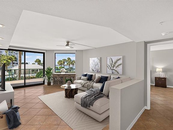 4th image of 670 Island Way APT 207