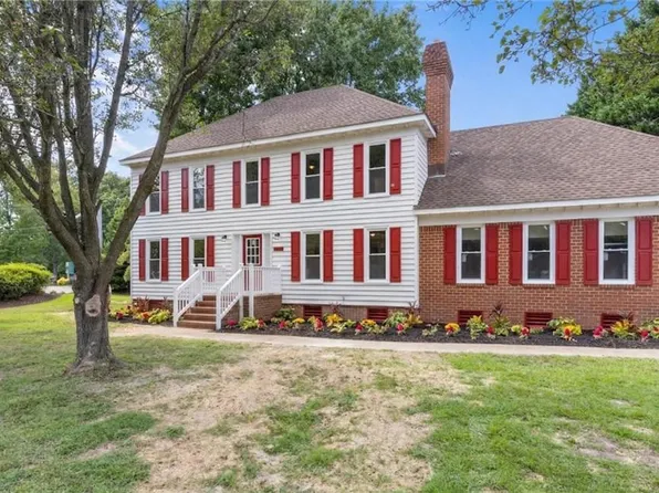 1605 Dey Cove Dr, Virginia Beach, VA 23454