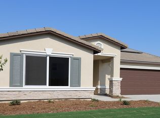 580 Rebeca Ave, Sanger, CA 93657