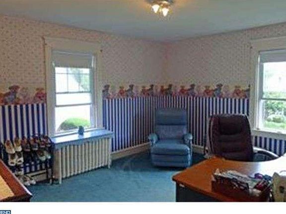 4th image of 724 Harper Ave