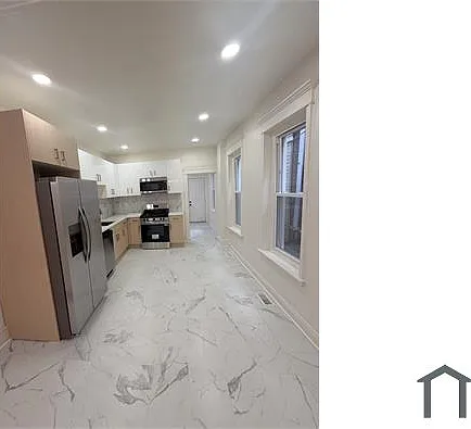 4 bed, $1,900 — Photo 2