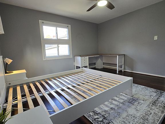 5th image of 703 Willoughby Ave #3
