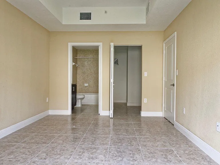 Legacy Meadowgreen — Photo 8