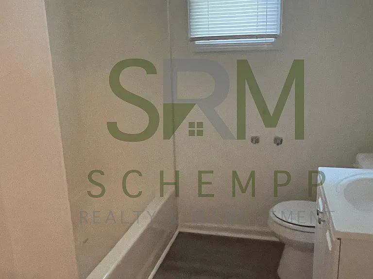 2912 Greenwood Ave — Photo 6