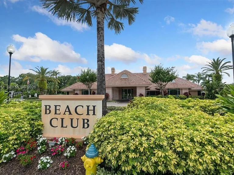 11016 Tahiti Isle Ln — Photo 32