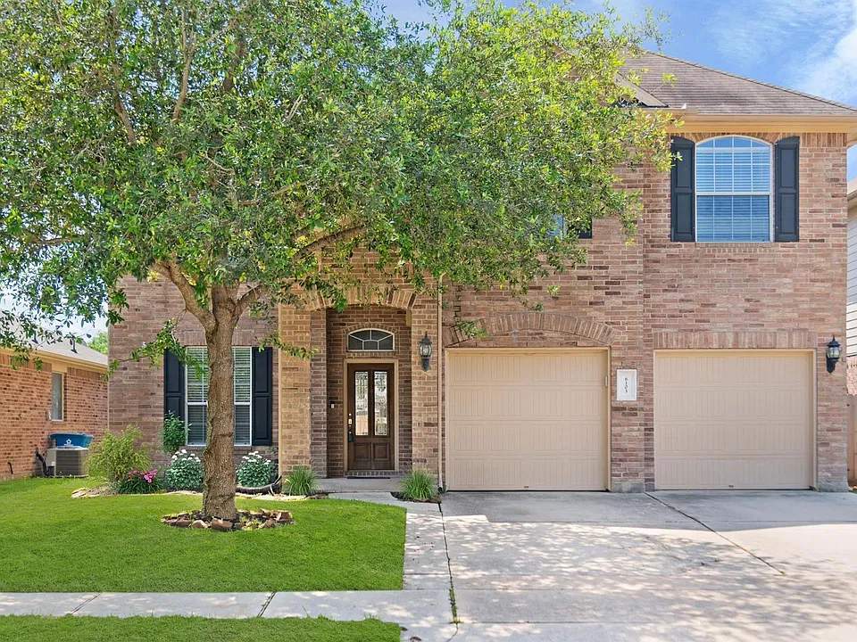 6103 Schaumburg Dr
