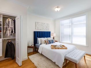 255 Independence Dr #5, Chestnut Hill, MA 02467