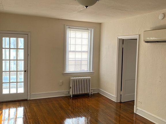 2nd image of 3427 W Grace St APT 12