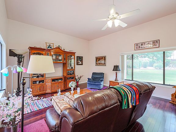 4th image of 66 Leisure World