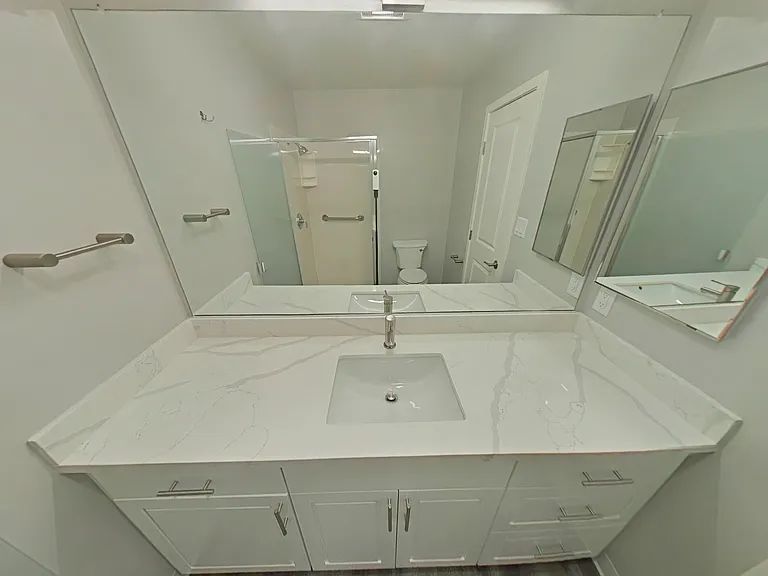342 Highland Ave #301 — Photo 17
