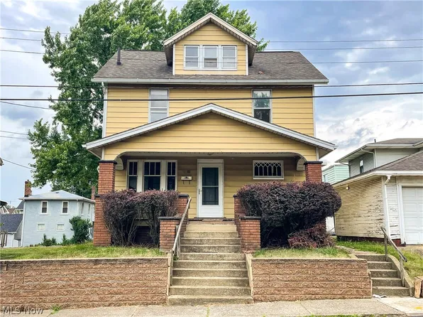 2811 9th St NW, Canton, OH 44708
