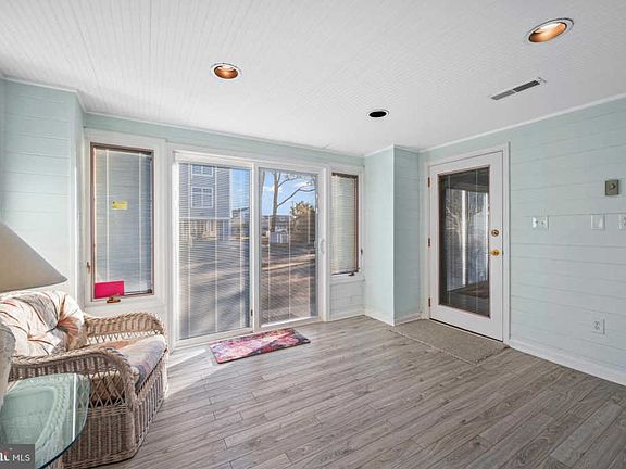 4th image of 217 Bayshore Dr