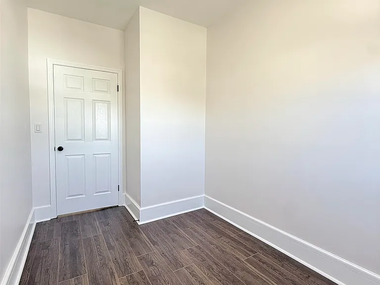 335 Lembeck Ave #2 — Photo 8