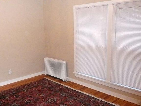 4th image of 420 Fulton St E #6