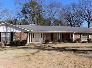 8210 Leawood Blvd, Little Rock, AR 72205