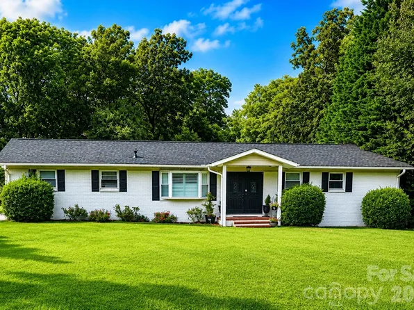 505 Amon Ln, Pineville, NC 28134