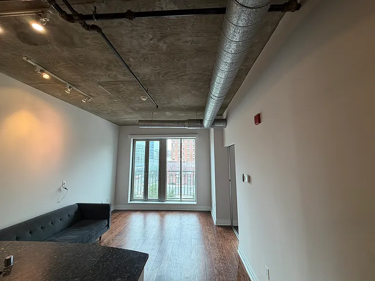 301 Massachusetts Ave NW #402 — Photo 30