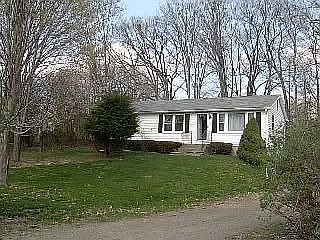2nd image of 5 Seymour Dr