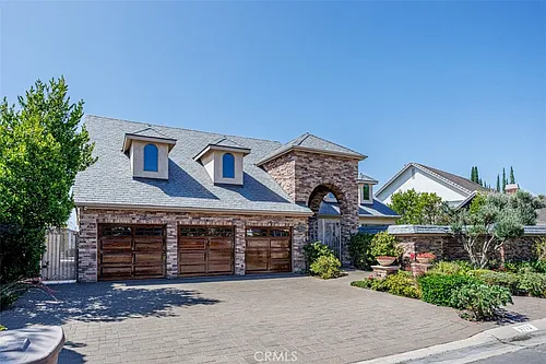 9772 Crestview Cir Photo 1