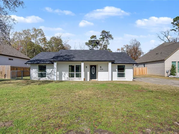1719 Eastvale Dr, Spring, TX 77386
