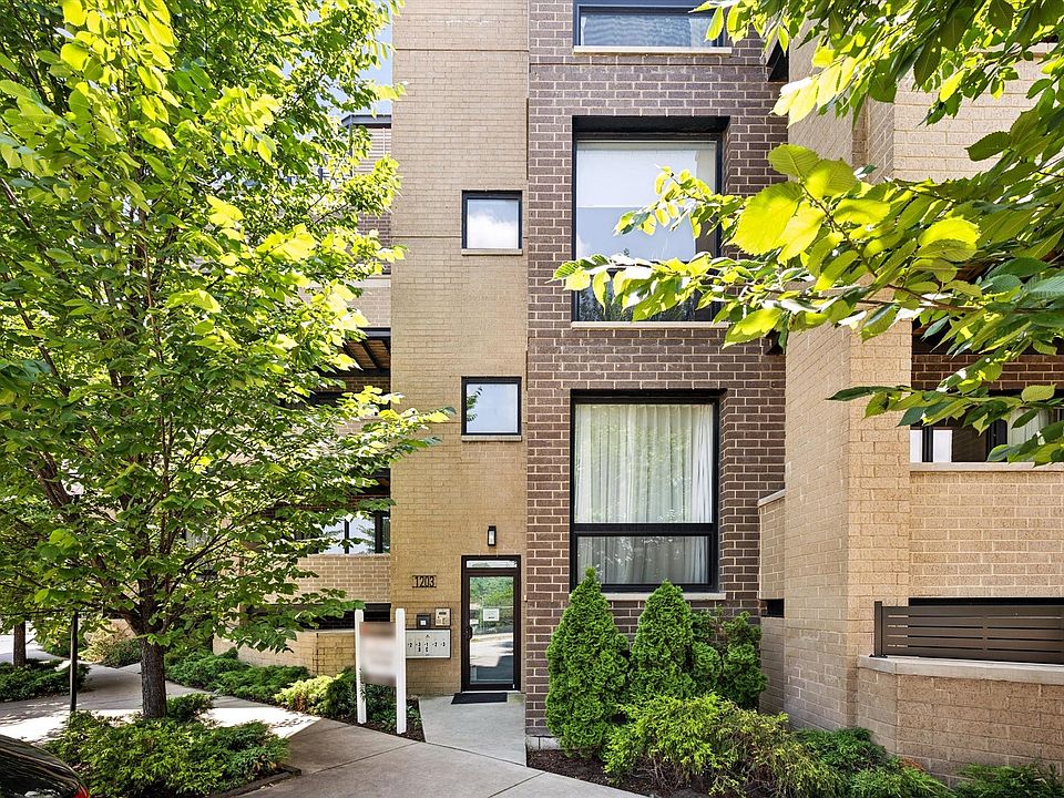 1st image of 1203 W Superior St #1B