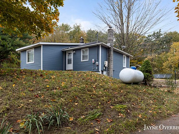 2nd image of 5846 Bluewater Hwy