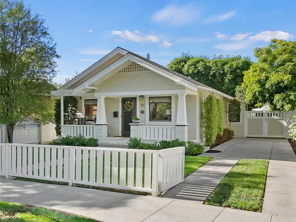 221 E Palmyra Ave, Orange, CA 92866