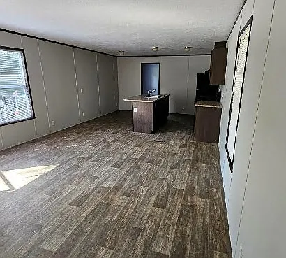 Building Photo - 3601 Hill Ave #112