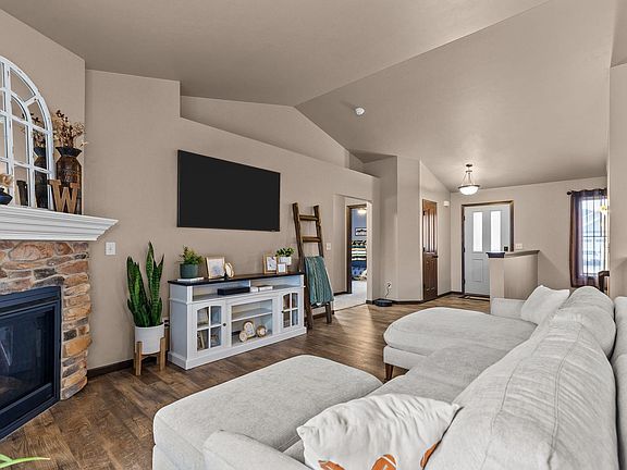 4th image of 3434 Tulip Trl