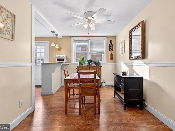 5th image of 304 Pine St