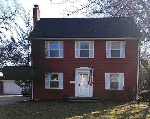 2nd image of 2211 W Berwyn Rd