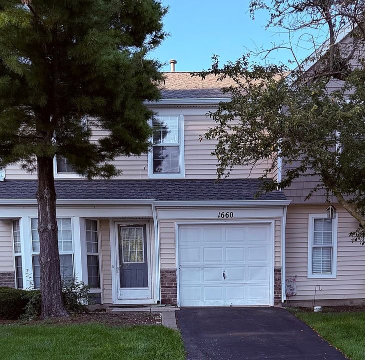 1st image of 1660 College Green Dr