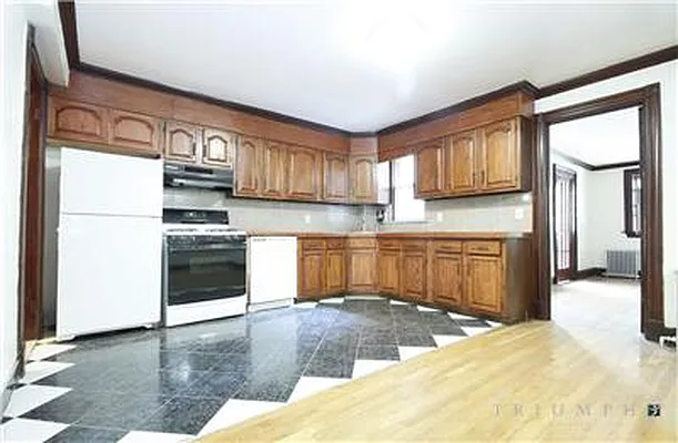 Rented by Triumph Property Group | media 22