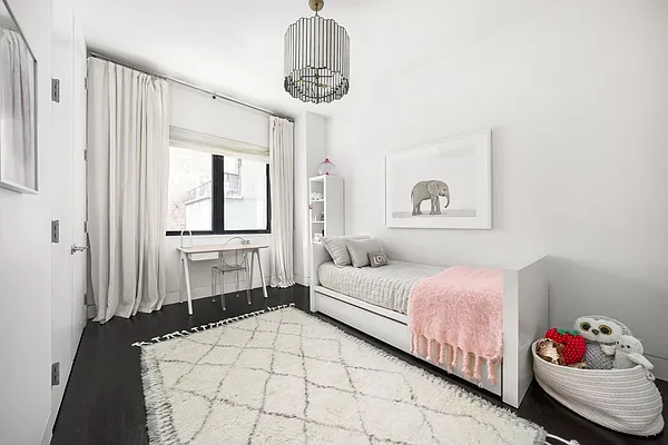 Sold by Compass | media 16