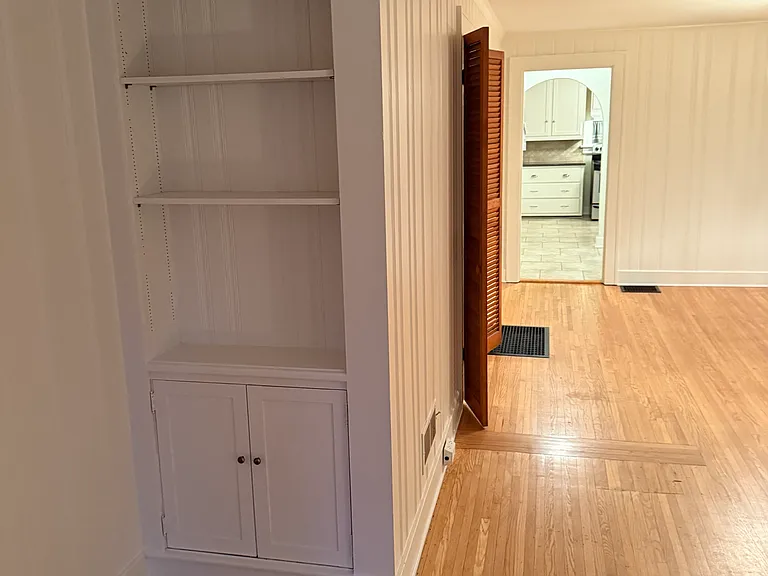 1021 Prospect Ave #1 — Photo 7